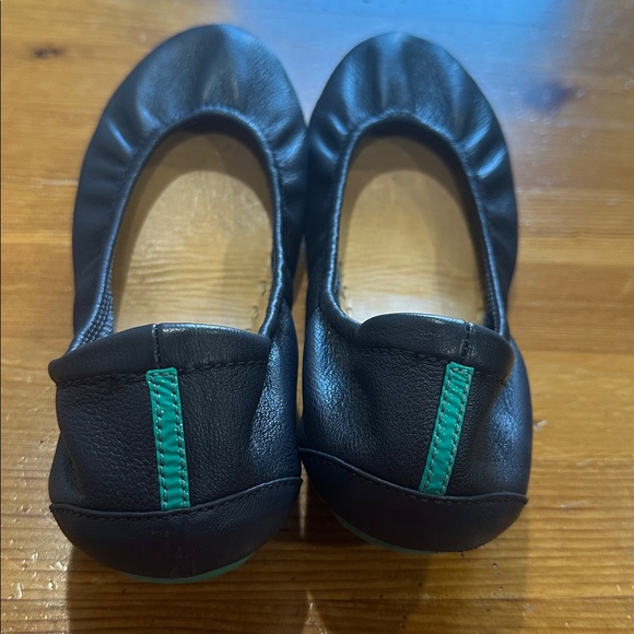 Tieks  by Gavrieli  Chic Blue Leather Ballet Flats size 7 - Picture 4 of 9